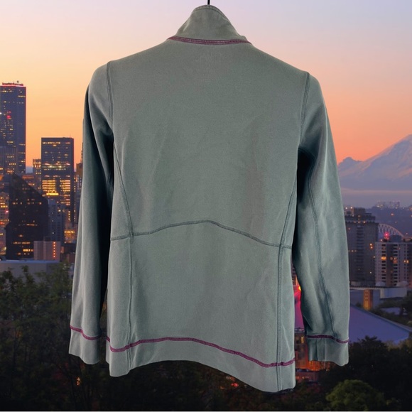 Duluth Trading Company Full Zip Top Close Fitting shirt Jacket Size M - Picture 8 of 14